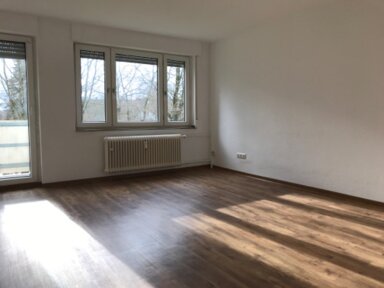 Wohnung zur Miete 607 € 3 Zimmer 74,6 m² EG frei ab 16.02.2025 Otfried-von-Weißenburg-Straße 28 Ziehers - Süd Fulda 36043