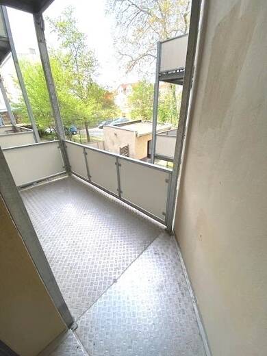 Wohnung zur Miete Wohnen auf Zeit 403 € 3 Zimmer 62 m² frei ab sofort Sankt-Michael-Straße . Fichtestraße / Ambrosiusplatz Magdeburg 39112