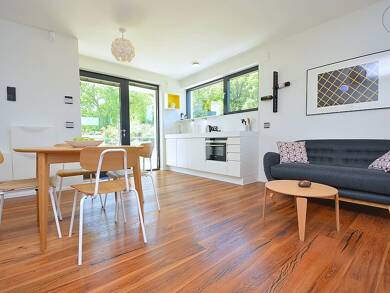 Wohnung zur Miete Wohnen auf Zeit 1.290 € 2 Zimmer 41 m² frei ab 01.09.2025 Stuttgart 70195