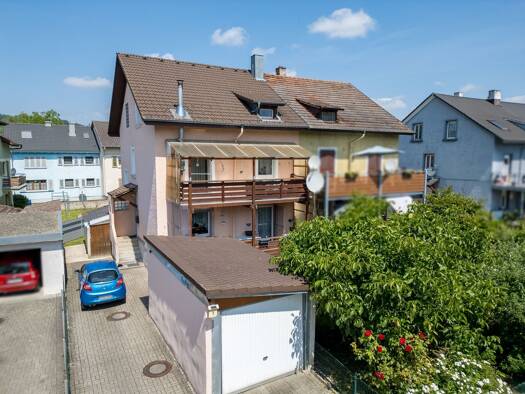 Doppelhaushälfte zum Kauf 410.000 € 6 Zimmer 160 m² 354 m² Grundstück Erzingen Klettgau 79771