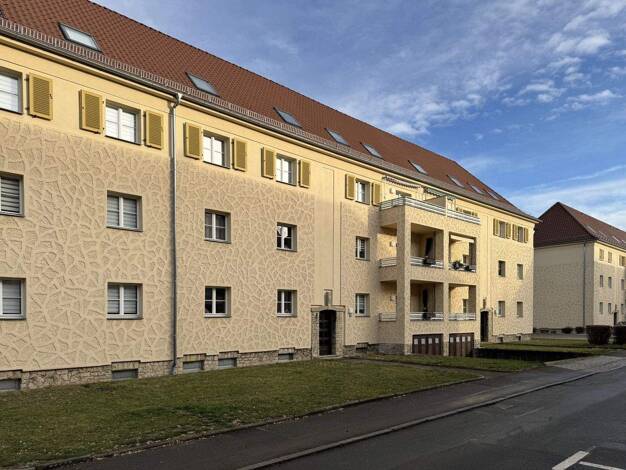 Mehrfamilienhaus zum Kauf als Kapitalanlage geeignet 795.000 € 14 Zimmer 321 m² 500 m² Grundstück Taucha 04425