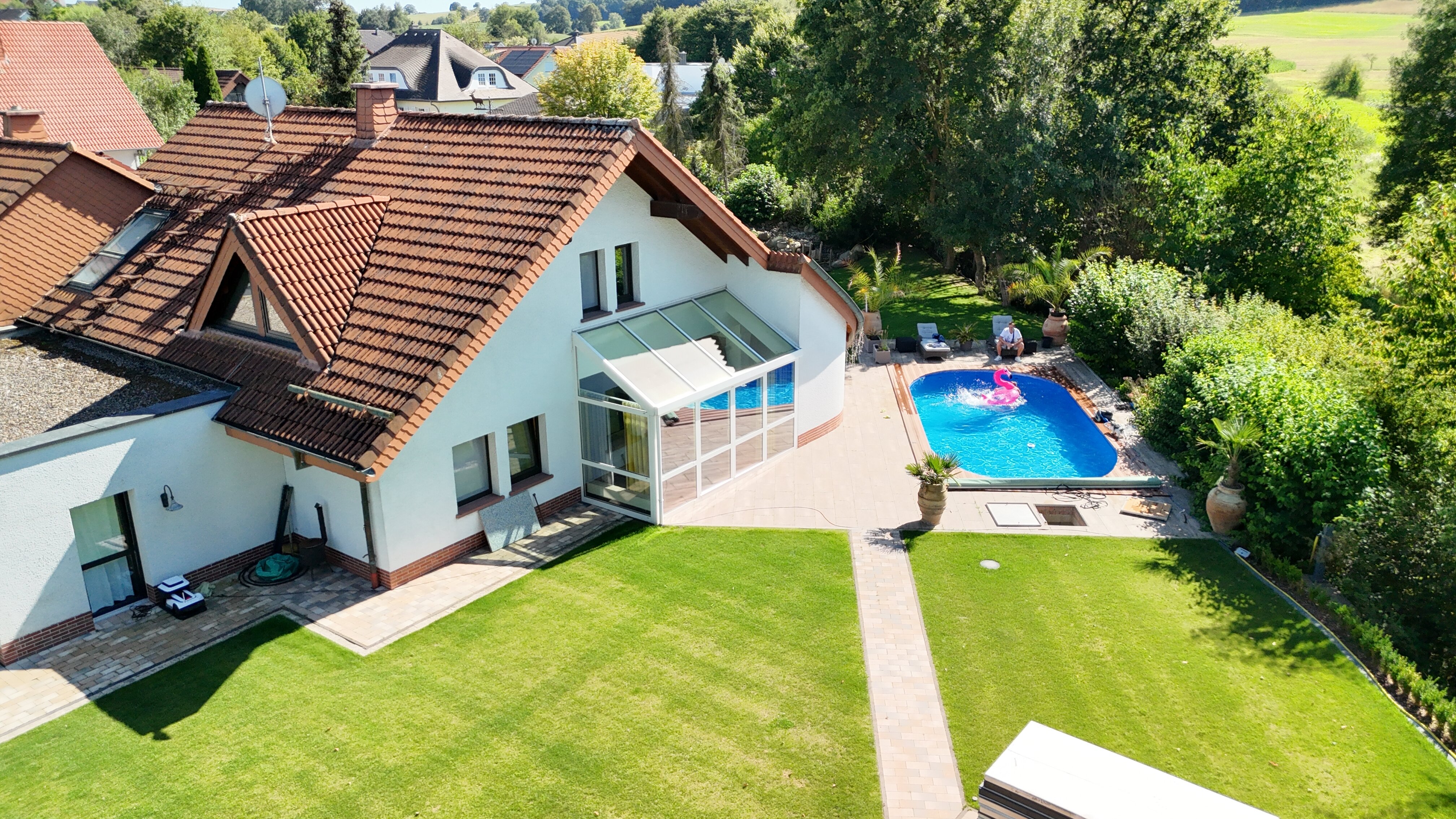 Villa zum Kauf provisionsfrei 1.200.000 € 6 Zimmer 380 m²<br/>Wohnfläche 1.780 m²<br/>Grundstück Hünhan Burghaun 36151