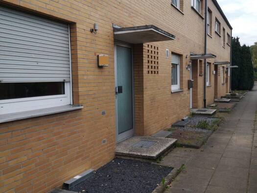 Reihenmittelhaus zur Miete 1.000 € 4 Zimmer 95 m² 187 m² Grundstück frei ab 01.10.2026 Kronshusen Zeven 27404