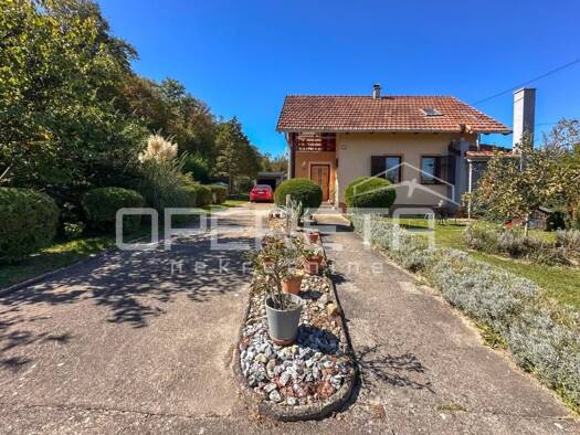 Haus zum Kauf 200.000 € 4 Zimmer 120 m² Lekenik