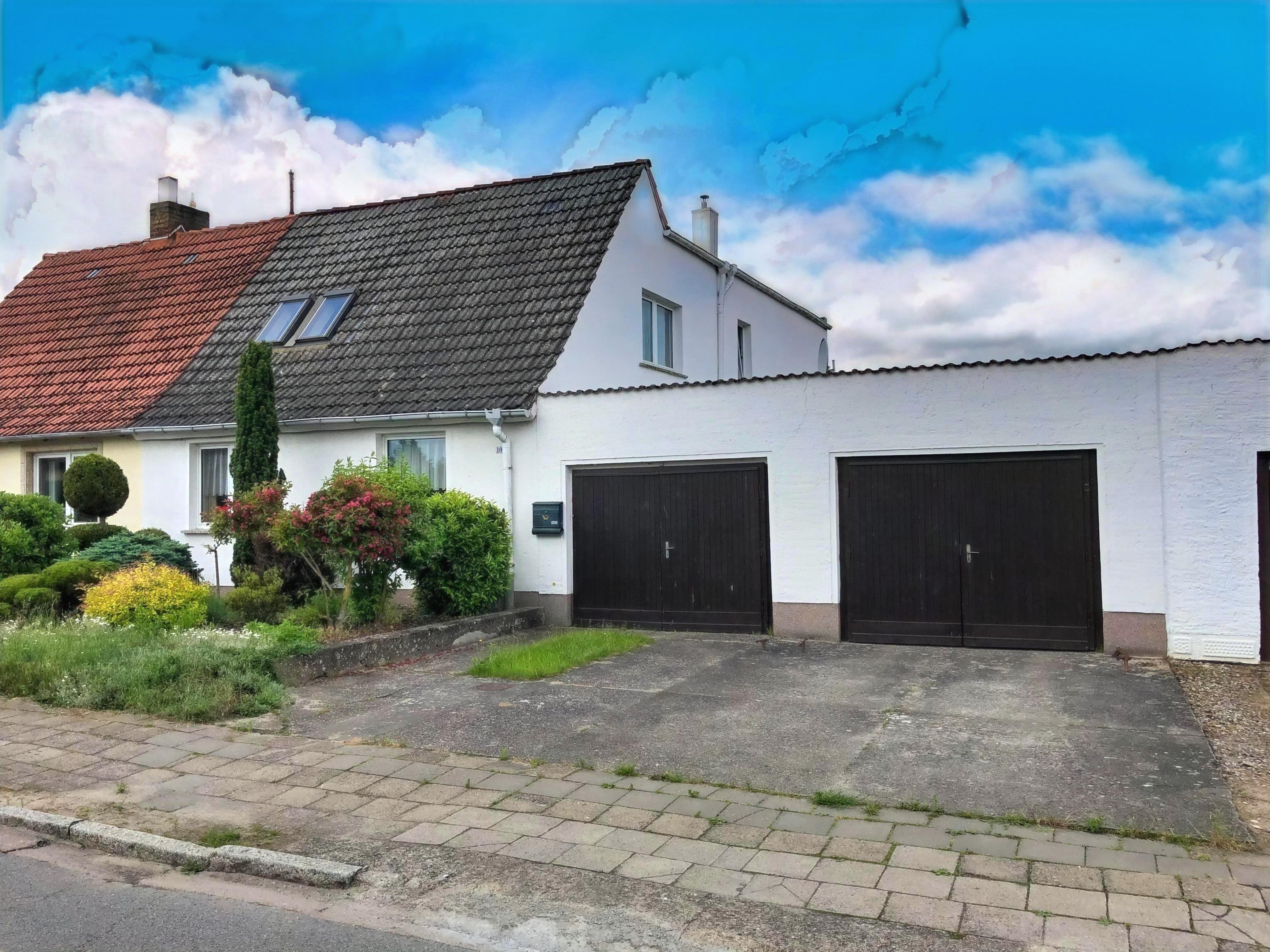 Doppelhaushälfte zum Kauf 165.000 € 5 Zimmer 180 m²<br/>Wohnfläche 1.015 m²<br/>Grundstück Demmin Demmin 17109