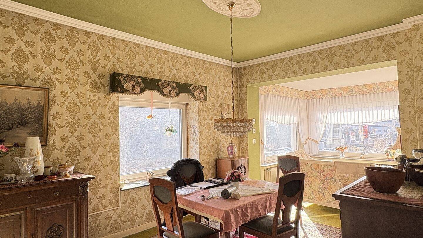 Immobilie in Altena - Viel Wohnfläche auf großem Grundstück inklusive Außenschwimmbecken! - Bild 1