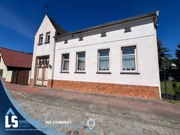 Haus zum Kauf 150.000 € 6 Zimmer 170,3 m² 449 m² Grundstück Lüderitz Lüderitz 39517