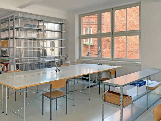 Bürofläche zur Miete provisionsfrei 800 € 18 m² Bürofläche Mozartstraße Süd Stuttgart 70180