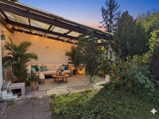 Mehrfamilienhaus zum Kauf 695.000 € 10 Zimmer 230 m² 383 m² Grundstück Ost Sindelfingen 71065