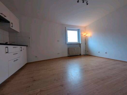 Studio zur Miete 540 € 1 Zimmer 25 m² Geschoss 5/5 frei ab 01.05.2026 St Johannis Nürnberg 90419