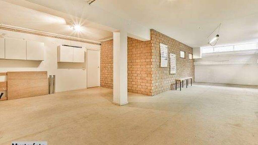 Produktionshalle zum Kauf 160.000 € 587 m² Lagerfläche Bühl Offenburg 77652