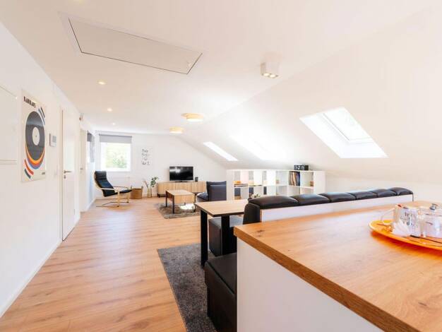 Wohnung zur Miete 750 € 2 Zimmer 54 m² Dachgeschoss, 2. Geschoss Randersacker Randersacker 97236