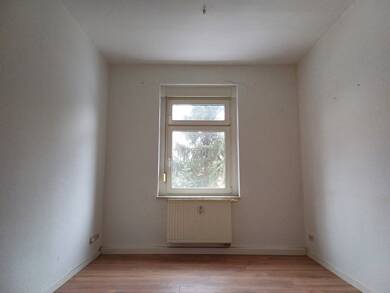 Wohnung zur Miete 424 € 2 Zimmer 60,6 m² EG frei ab sofort Waisenhausstraße 4 Welzow Welzow 03119