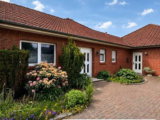 Bungalow zum Kauf 498.000 € 7 Zimmer 230 m² 1.373 m² Grundstück frei ab sofort Bramloge Varel 26316