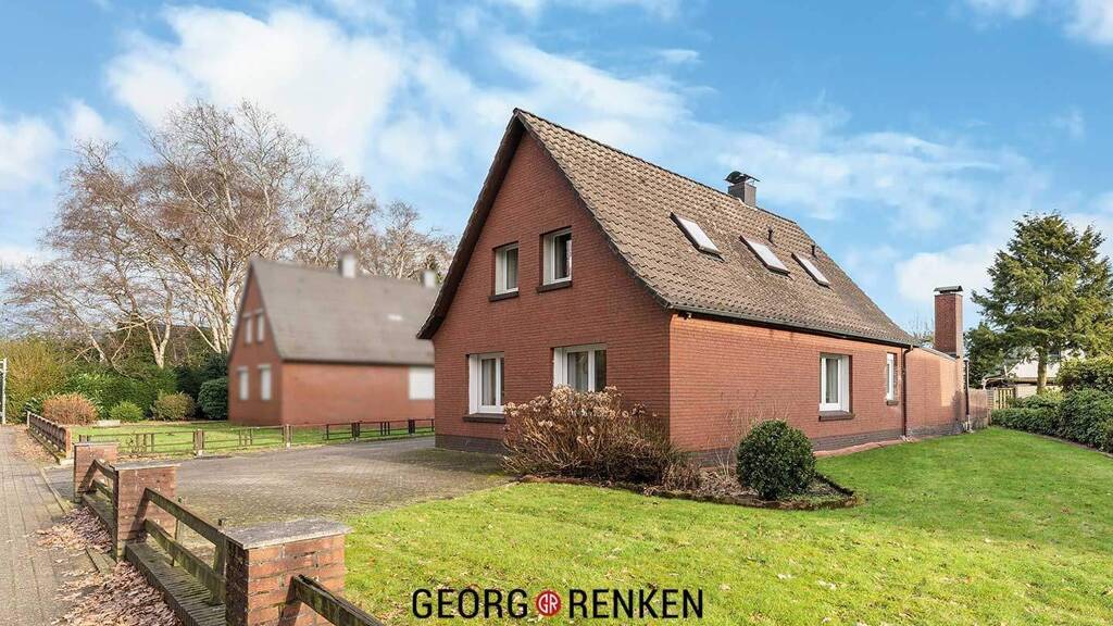 Oldenburg – Krusenbusch | innensaniertes, freistehendes Einfamilienhaus von 1938, Wintergarten, Terrasse, großer Garten und Doppelgarage mit Werkstatt
