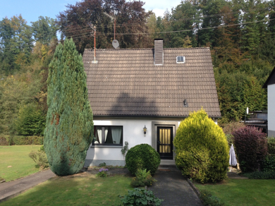 Einfamilienhaus zum Kauf 255.000 € 933 m² Grundstück Othestraße 65 Bergneustadt Bergneustadt 51702