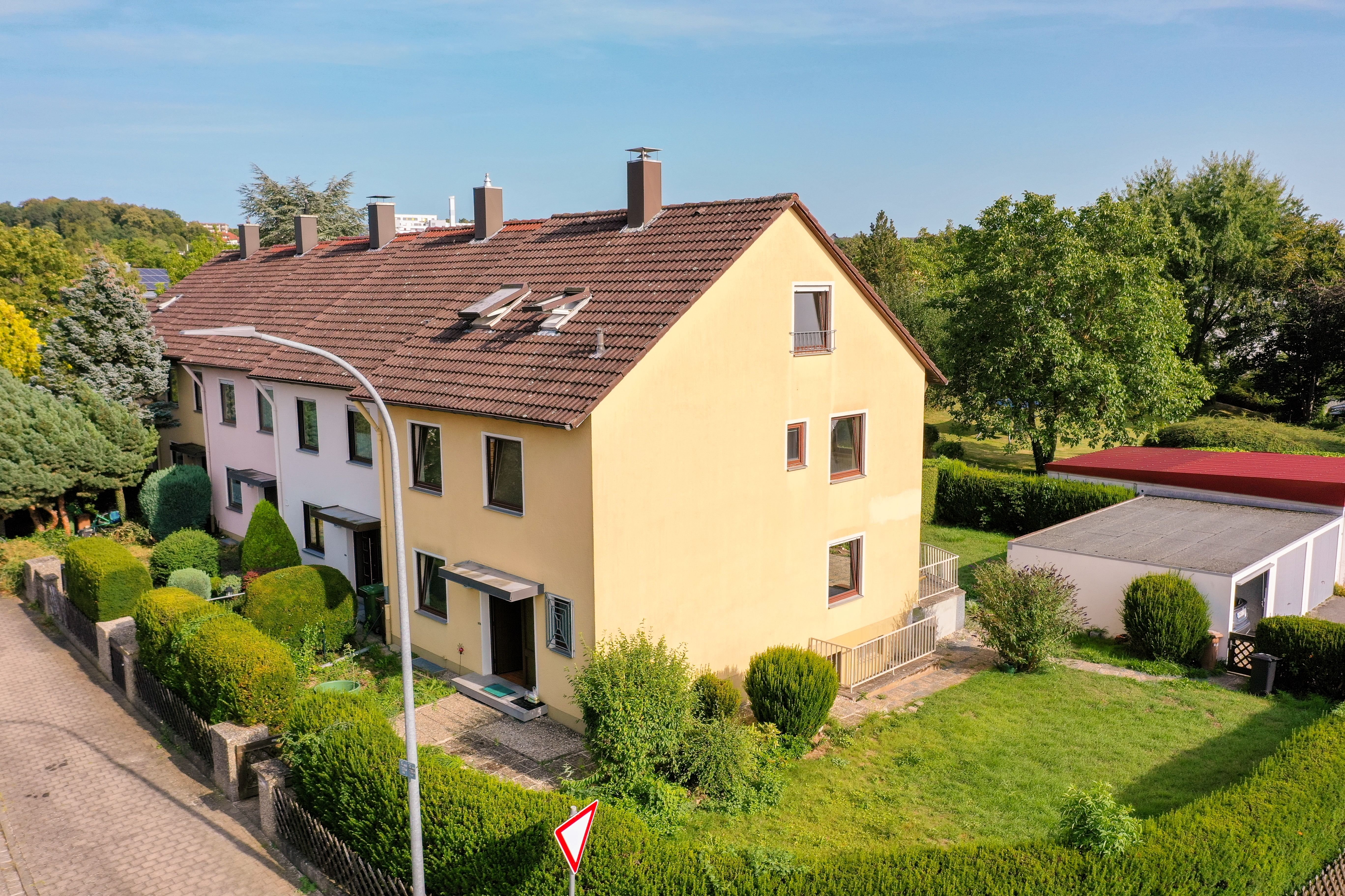 Reihenendhaus zur Miete 1.400 € 6,5 Zimmer 140 m²<br/>Wohnfläche 419 m²<br/>Grundstück ab sofort<br/>Verfügbarkeit Gunzenhausen Gunzenhausen 91710