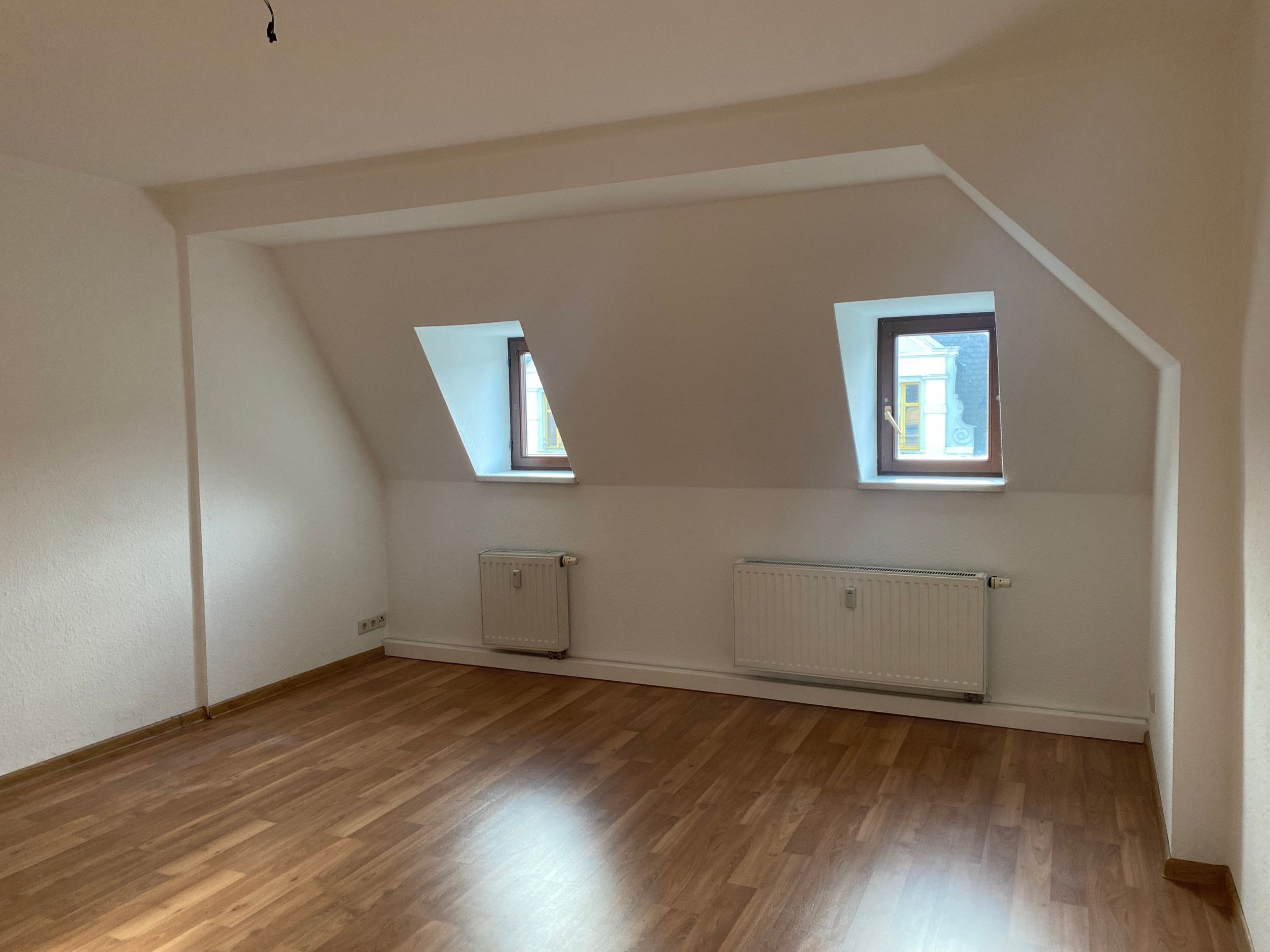 Wohnung zur Miete 348 € 3 Zimmer 87 m²<br/>Wohnfläche 4.<br/>Geschoss ab sofort<br/>Verfügbarkeit Landeskronstr. 39 Innenstadt Görlitz 02826