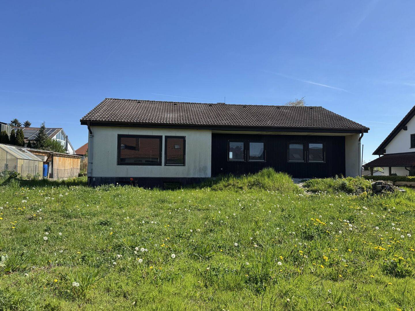 Haus – Essenbach, Landkreis Landshut - Mehr