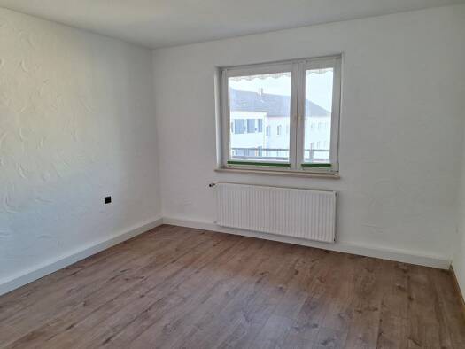Wohnung zur Miete 720 € 3 Zimmer 80 m² Geschoss 2/3 frei ab sofort Gerolzhofen 97447
