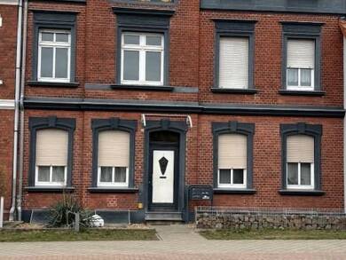 Haus zum Kauf 298.000 € 12 Zimmer 280 m² 400 m² Grundstück Stendal Stendal 39576