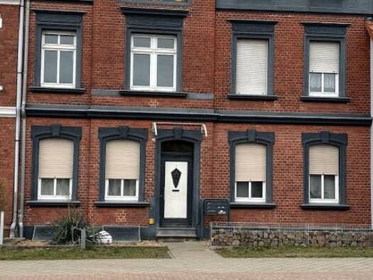 Haus zum Kauf 249.000 € 12 Zimmer 280 m² 400 m² Grundstück Stendal 39576