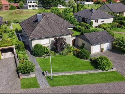 Einfamilienhaus zum Kauf 395.000 € 4,5 Zimmer 140 m² 1.250 m² Grundstück Hämelerwald Lehrte 31275