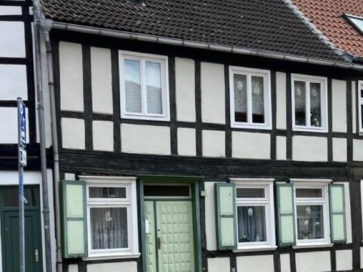 Stadthaus zum Kauf 146.000 € 5 Zimmer 150 m² 527 m² Grundstück frei ab sofort Weberstraße 48 Stendal 39576