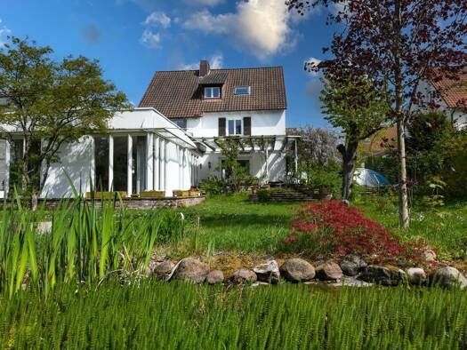 Haus zum Kauf 950.000 € 13 Zimmer 292,5 m² 1.060 m² Grundstück Rotes Feld Lüneburg 21335