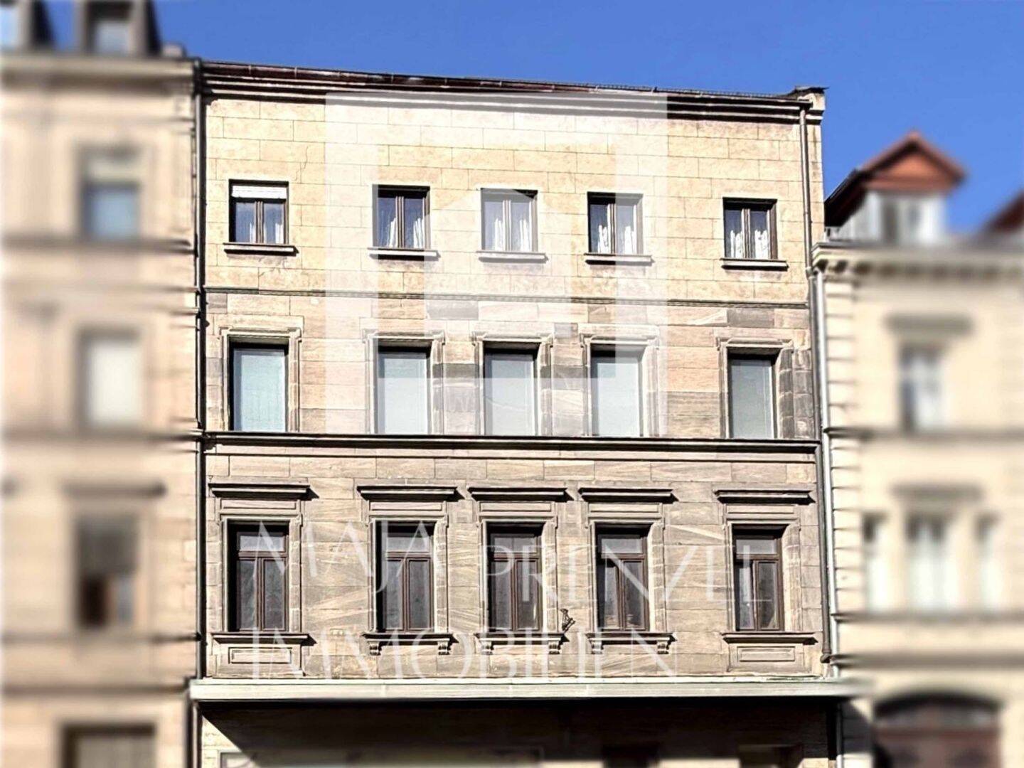 Neorenaissance-Mehrfamilienhaus in zentraler Lage Fürths - Investitionschance mit historischem Charme