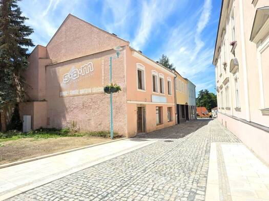 Einfamilienhaus zum Kauf 7.900.000 CZK 330 m² K Námestí 20 Tachov 34701