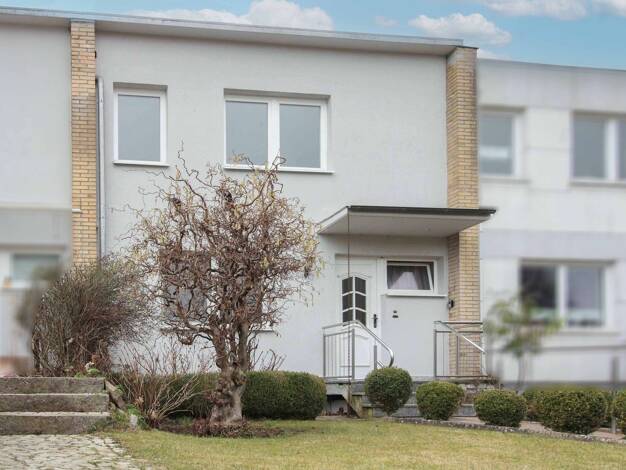 Sonstiges zum Kauf als Kapitalanlage geeignet 210.000 € 4 Zimmer 89 m² 232,2 m² Grundstück Lütjenburg 24321