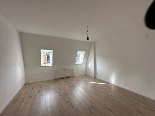 Wohnung zum Kauf 59.900 € 3 Zimmer 93,4 m² Haselbrunn Plauen 08525