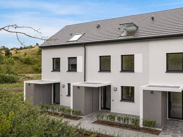 Reihenendhaus zur Miete - Erstbezug 1.820 € 4 Zimmer 120 m² 313,1 m² Grundstück frei ab sofort Am Schlangenhorst 33 Nauen Nauen 14641