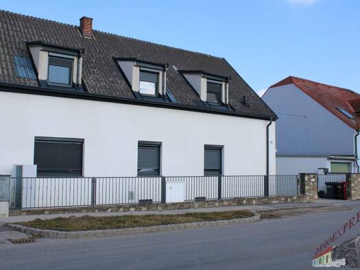 Mehrfamilienhaus zum Kauf 679.000 € 9 Zimmer 250 m² 497 m² Grundstück Oberolberndorf 2000