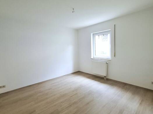 Terrassenwohnung zur Miete 665 € 3 Zimmer 70 m² Geschoss EG/1 frei ab 07.08.2026 Hofer Straße 6 a Schleiz 07907