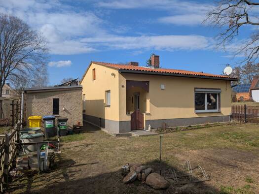 Einfamilienhaus zur Miete 650 € 2 Zimmer 54 m² 510 m² Grundstück frei ab 01.04.2026 Stradow Vetschau/Spreewald 03226