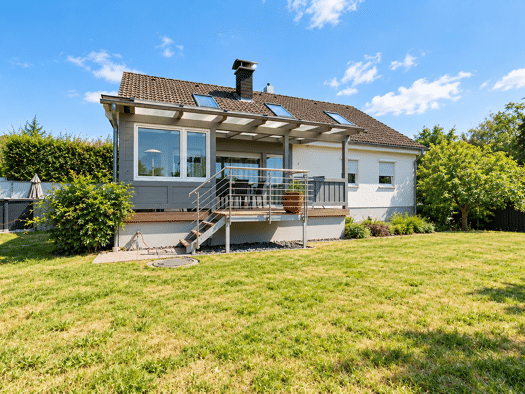 Einfamilienhaus zum Kauf 849.000 € 7 Zimmer 243 m² Johannisberg Geisenheim 65366
