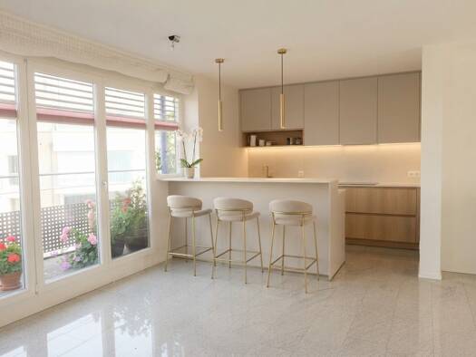 Penthouse zum Kauf 615.000 € 3,5 Zimmer 132 m² Geschoss 2/3 frei ab sofort Innenstadt Baden-Baden 76530