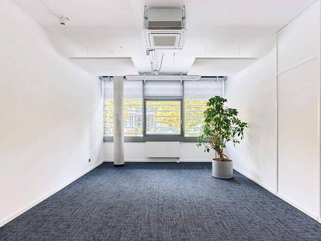 Bürofläche zur Miete provisionsfrei 820 € 42 m² Bürofläche Oskar-Messter-Straße Ismaning 85737