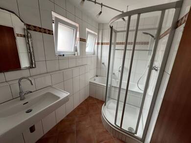 Wohnung zur Miete 905 € 3 Zimmer 87 m² Geschoss EG/3 frei ab 01.09.2025 Langenfeld - Mitte Langenfeld (Rheinland) 40764