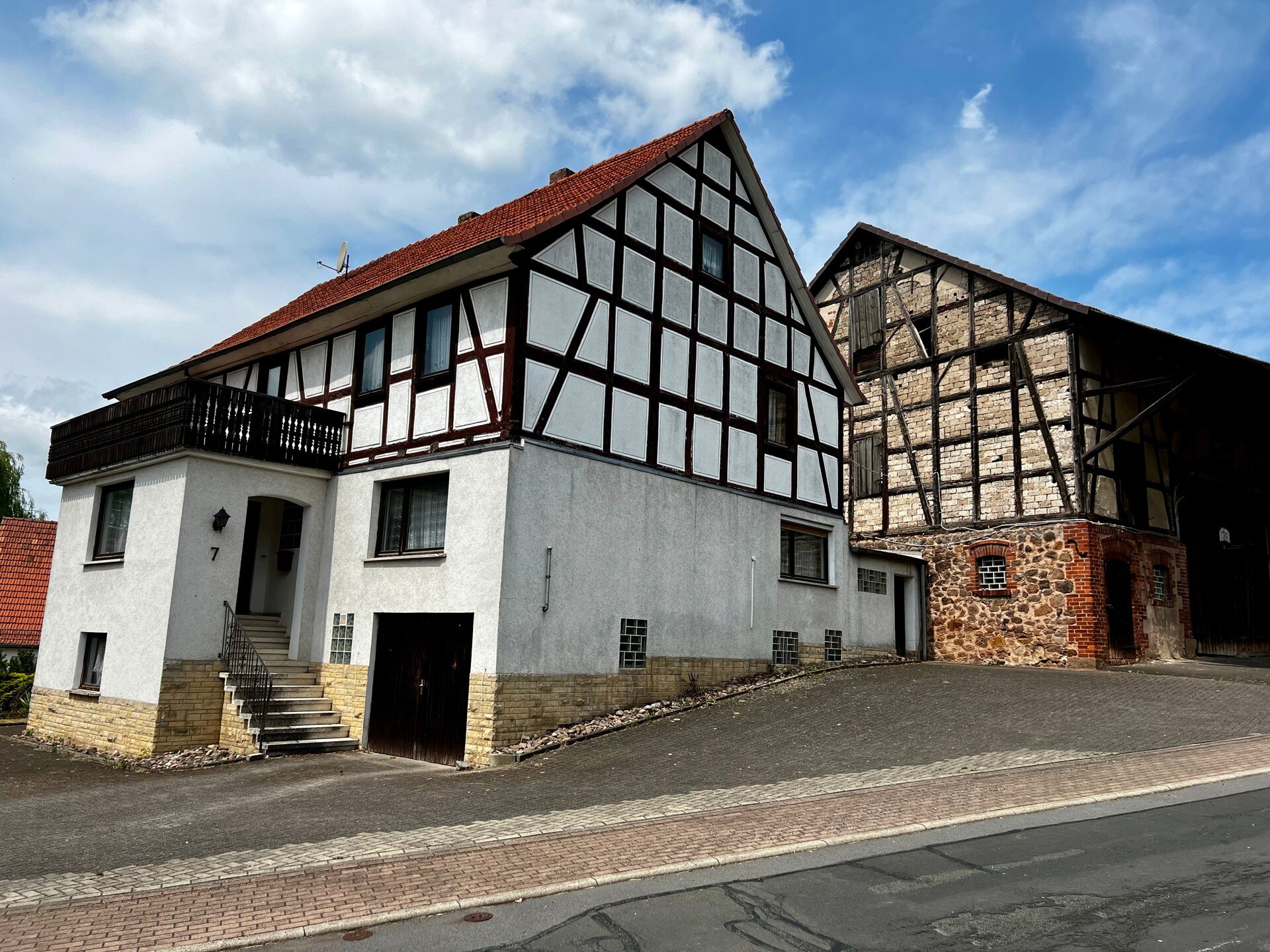 Bauernhaus zum Kauf 105.000 € 7 Zimmer 203 m²<br/>Wohnfläche 2.342 m²<br/>Grundstück Nausis Knüllwald 34593