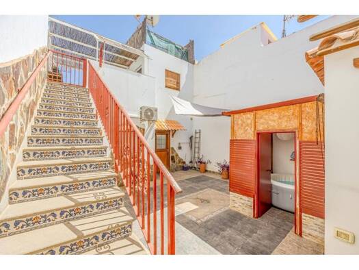 Villa zum Kauf 225.000 € 3 Zimmer 119 m² 140 m² Grundstück Telde 35210