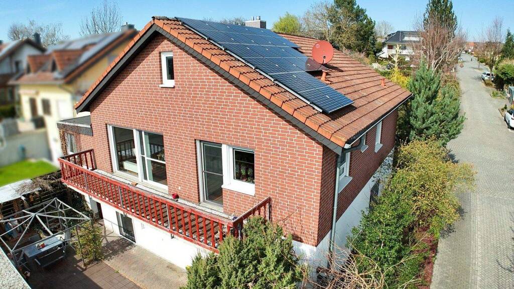 Haus zum Kauf 399.900 € 5 Zimmer 151 m² 341 m² Grundstück frei ab 01.11.2026 Birresdorf Grafschaft 53501