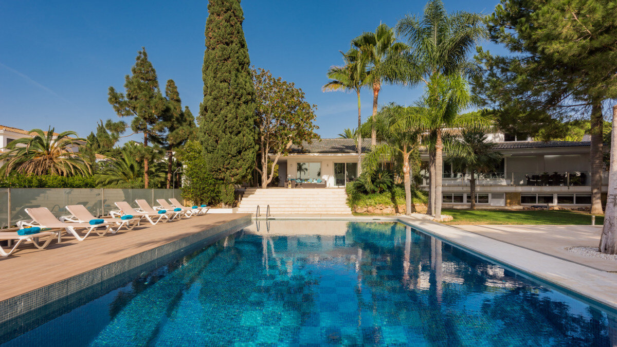 Villa zum Kauf 2.750.000 € 8 Zimmer 827 m²<br/>Wohnfläche 2.000 m²<br/>Grundstück Marbella East 29600