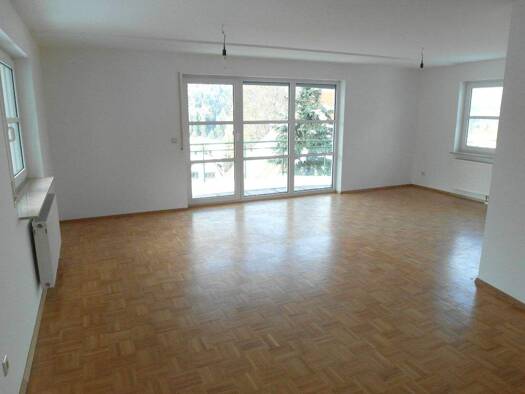 Studio zur Miete 995 € 3 Zimmer 93,5 m² 2. Geschoss frei ab 01.01.2026 Freudenstadt 72250