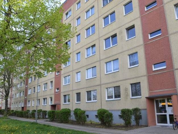 Wohnung zur Miete 578 € 3 Zimmer 89,2 m² 6. Geschoss frei ab sofort Schönauer Ring 19 Schönau West 04205