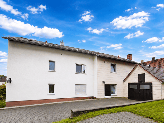 Mehrfamilienhaus zum Kauf als Kapitalanlage geeignet 8 Zimmer 250 m² 542 m² Grundstück Reuth Forchheim 91301