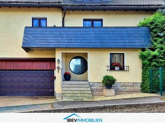 Wohnung zum Kauf 112.000 € 5 Zimmer 144 m² Hinterhain Auerbach 08209