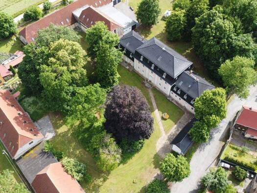 Haus zum Kauf 1.250.000 € 10 Zimmer 350 m² 28.587 m² Grundstück Tännich Rudolstadt 07407